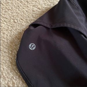 Lulu Lemon speed up low rise lined shorts 2.5”